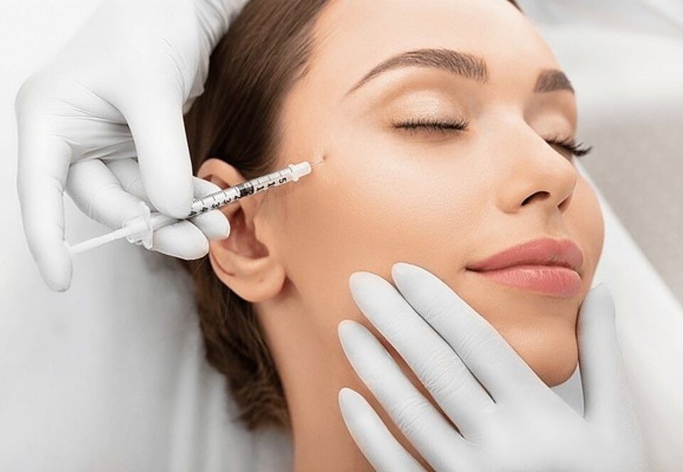 The Connection Between Botox and Skincare Products