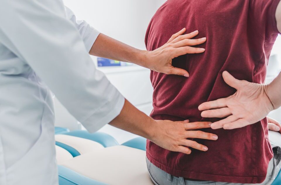 Recognizing When to Seek Help from a Pain Management Doctor